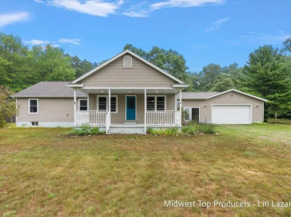4568 W Duck Lake Rd, Whitehall, MI 49461