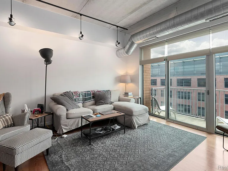 3670 Woodward Ave #506 — Photo 8