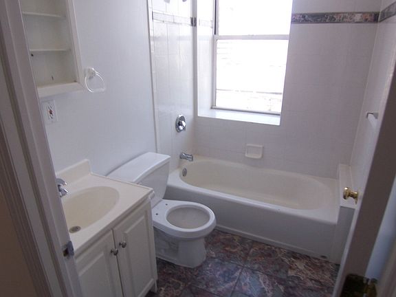 5th image of 57 Sip Ave APT 8B
