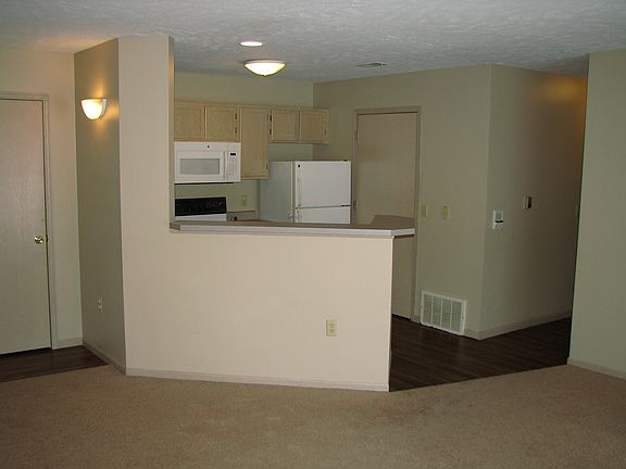 2nd image of 1417 Buckingham Gate Blvd #1417A