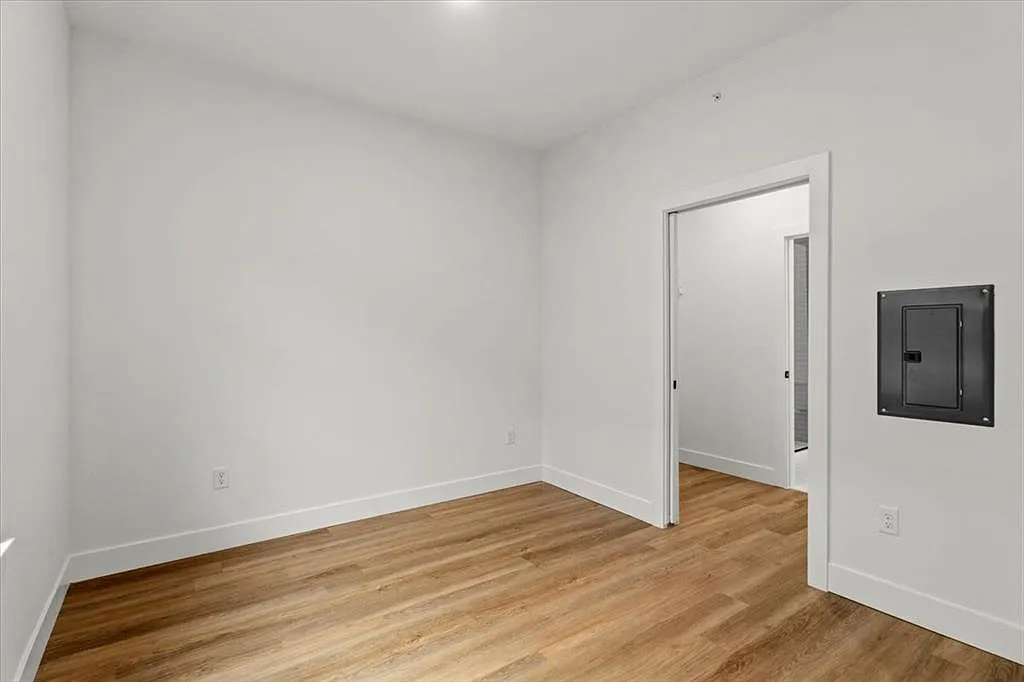 1 bed, 743 sqft, $1,795 — Photo 2