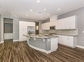 3rd image of 51068 Doubletree Ct