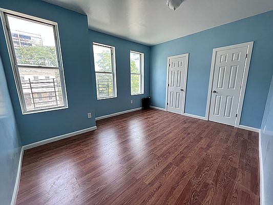 3rd image of 2068 Story Ave #F