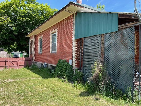 3rd image of 503 W King St