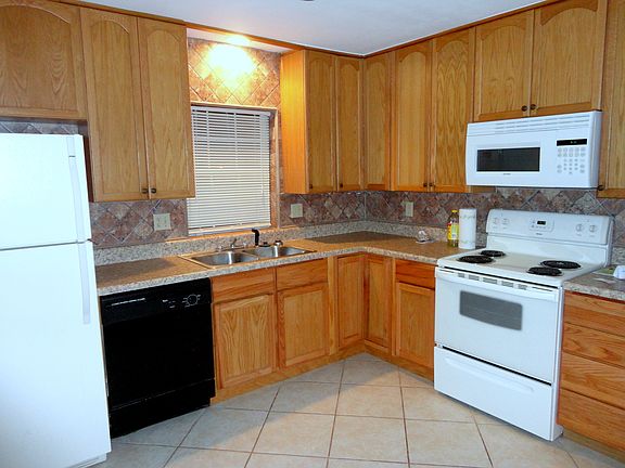 2nd image of 8101 Olympia Ct