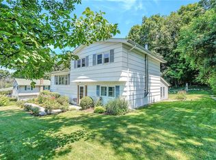 13 Merriewold Ln S, Monroe, NY 10950