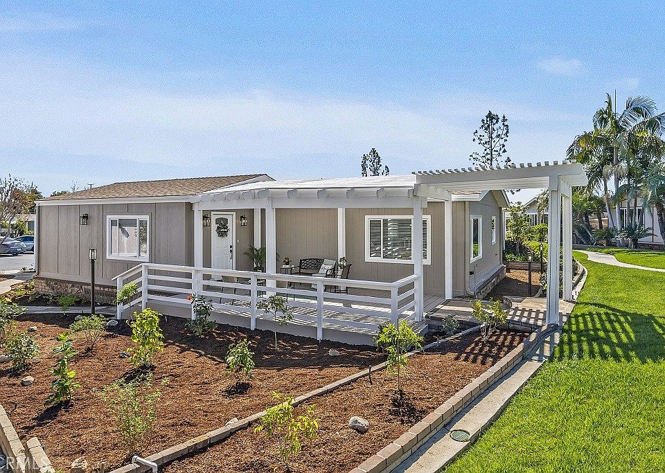 1st image of 675 Wood Lake Dr #186