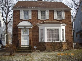 1155 Pennfield Rd, Cleveland Heights, OH 44121
