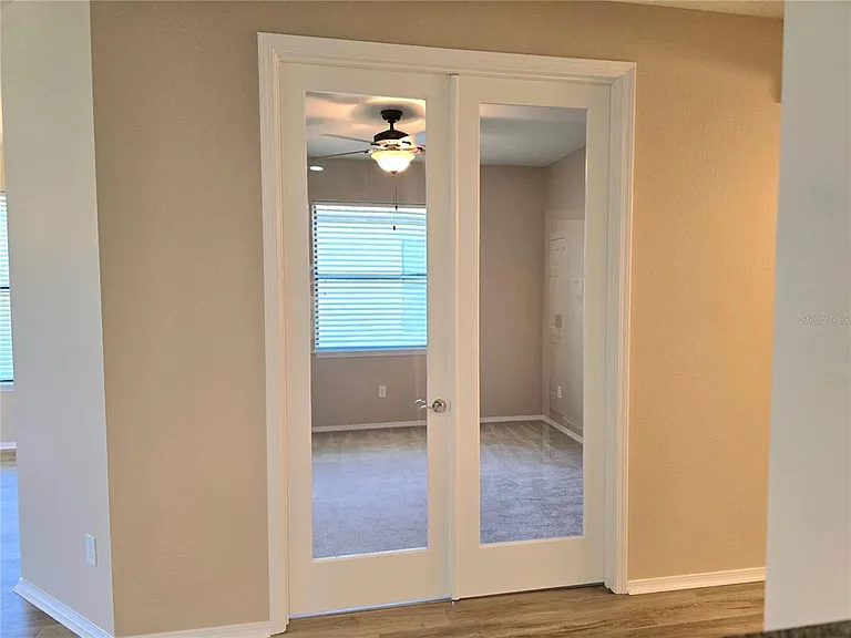 5646 Sunset Falls Dr — Photo 16