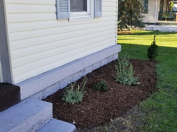 4th image of 348 Woodrow Ave