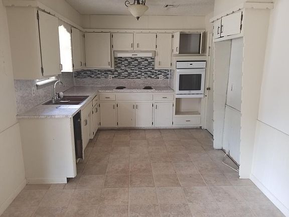 5th image of 123 Folsom Dr