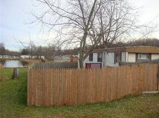 89 Pine Leaf Dr, Erie, PA 16510