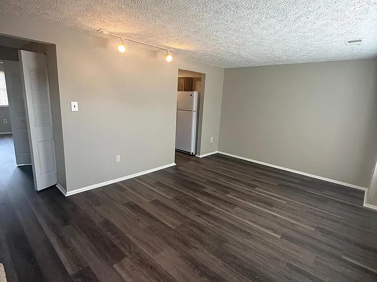 5752 Charstone Ct — Photo 2