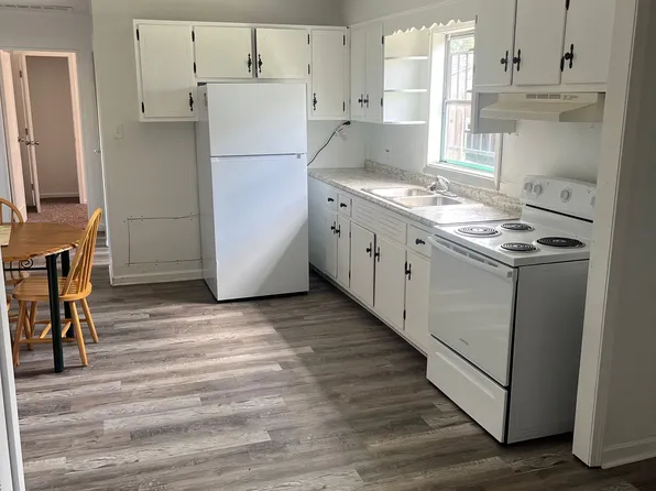 202 Arlington Ave Unit B, Charlestown, IN 47111