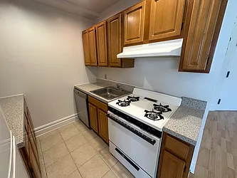 Rented by Astorian Realty Group LLC