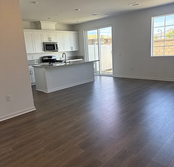 32670 Ventura Ln — Photo 3
