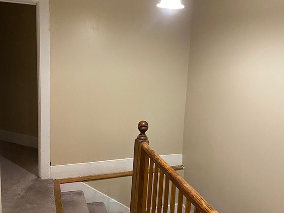 4th image of 40 Hill St #40