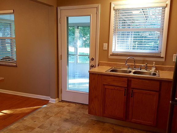 Door to sun room