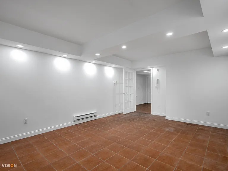 3175 Mathers Ave — Photo 11
