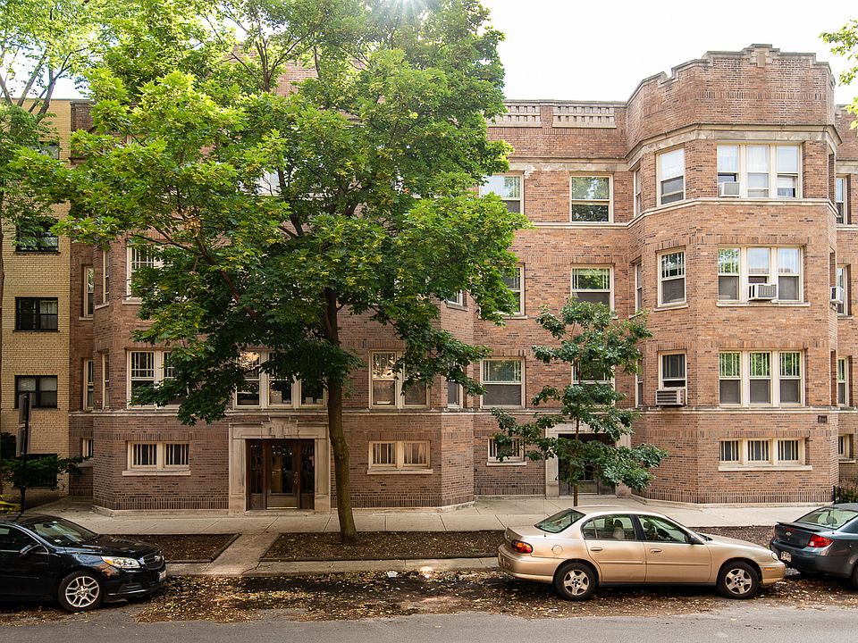 1st image of 2836 N Cambridge Ave #3