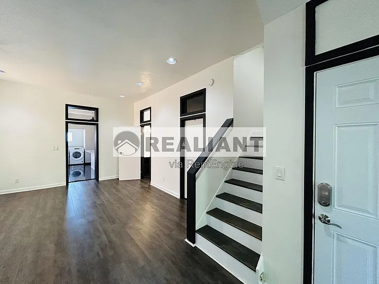 243 W 8th St #2 — Photo 15