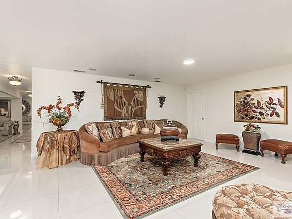 2nd image of 34 Sagua Ct