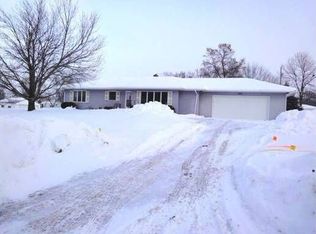 8123 Quamoclit, Victoria, MN 55386