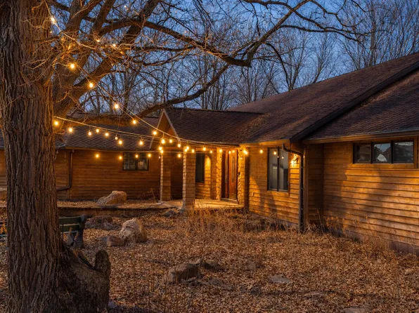 12641 Oakview Heights Dr, Story City, IA 50248