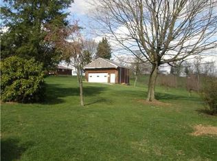 1009 Dale Rd, Finleyville, PA 15332