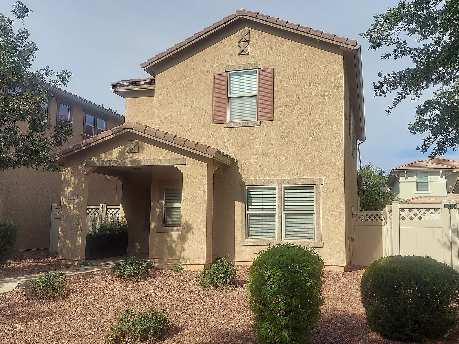 3 bed, 1493 sqft, $1,995 — Photo 1