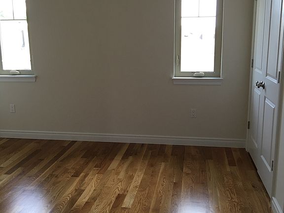4th image of 230 Lamberts Ln