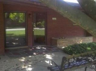 1357 Sunset Dr, Fairborn, OH 45324