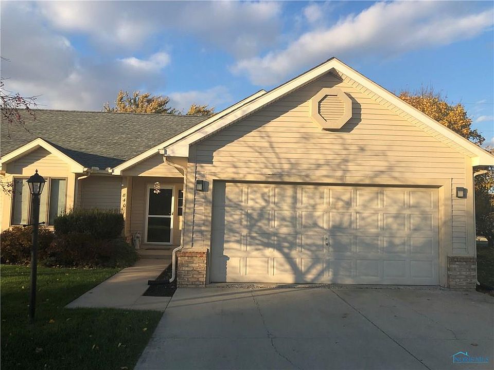 1st image of 840 Oak Cove Dr