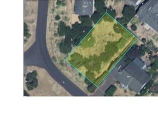 1914 NW Clipper St, Waldport, OR 97394