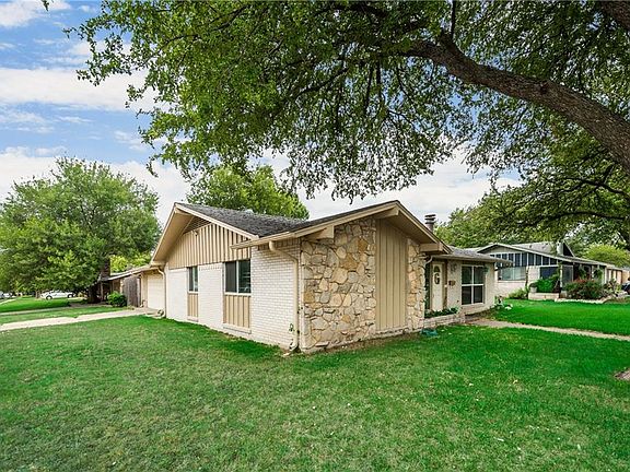 2nd image of 8240 Greenhollow Ln