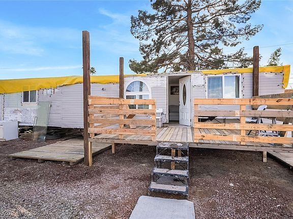3rd image of 5547 Mountain Vista St