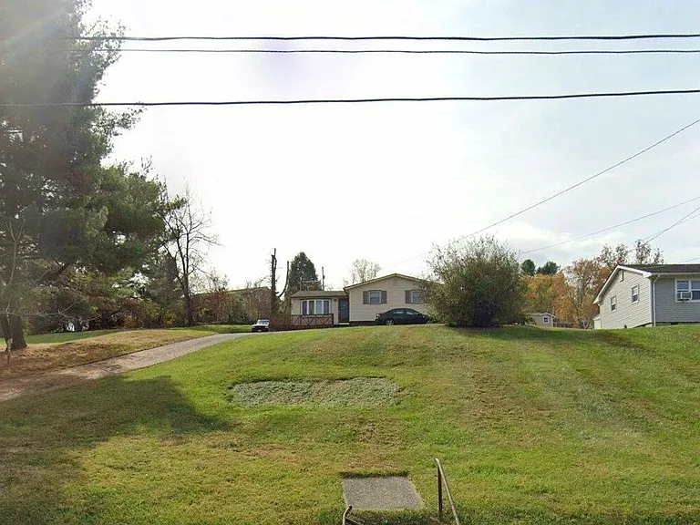 945 Depot St NE — Photo 1
