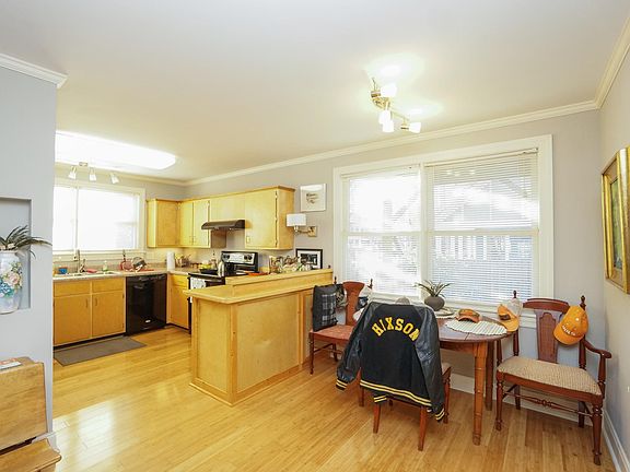 4th image of 1511 Jefferson St #A