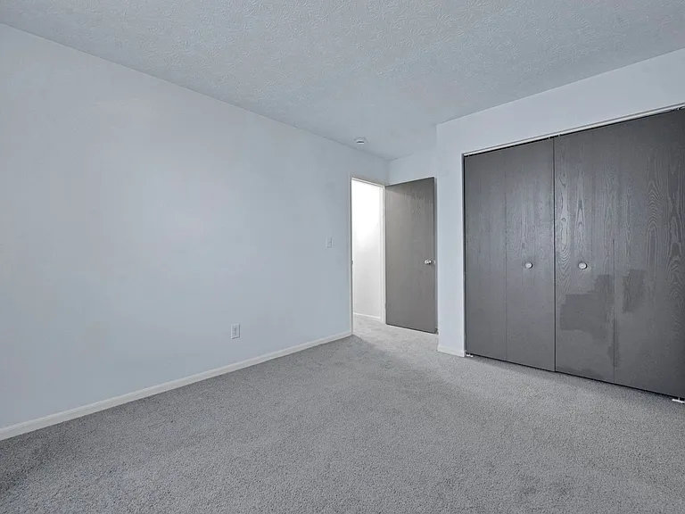 Stratford Commons — Photo 11