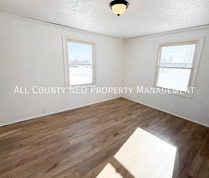 9584 Greenmeadow Rd #F — Photo 6
