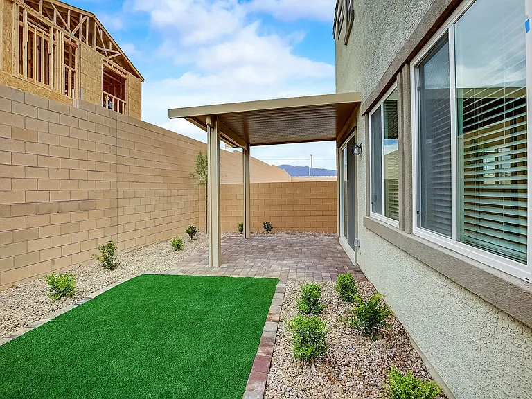 10643 Enridge Ave — Photo 44