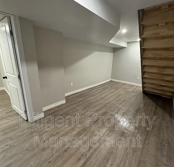 203 Rubidge St #201 — Photo 18