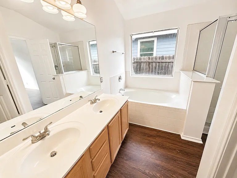 4124 Wensledale Dr — Photo 5