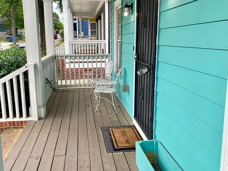 404 Bass St SW — Photo 2