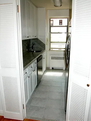 Rented by Michael K Namm Associates | media 14