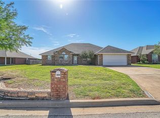2901 Hunter Pointe, Altus, OK 73521
