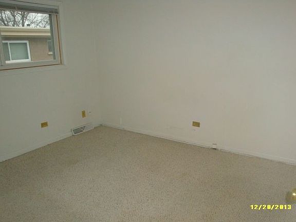 5th image of 606 S Milwaukee Ave APT D