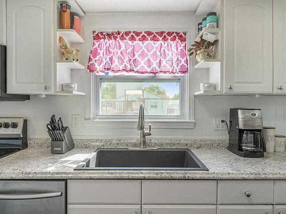 5th image of 6039 Crabtree Ln