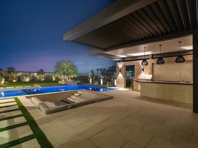 10949 Rossa Peak Ave — Photo 83