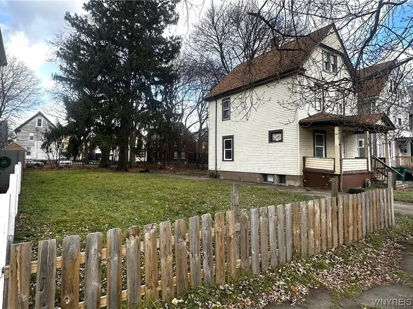 1818 Michigan Ave, Niagara Falls, NY 14305